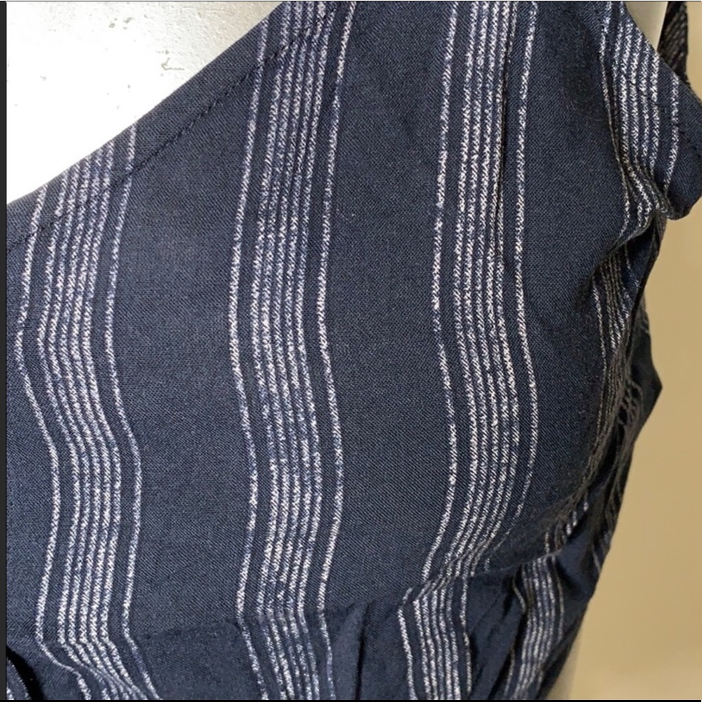 ILLA ILLA  Size Medium new with tags crop top blue stripe front tie adjustable - Picture 3 of 5